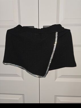 Girls (10) Black Sparkle Trim Skort